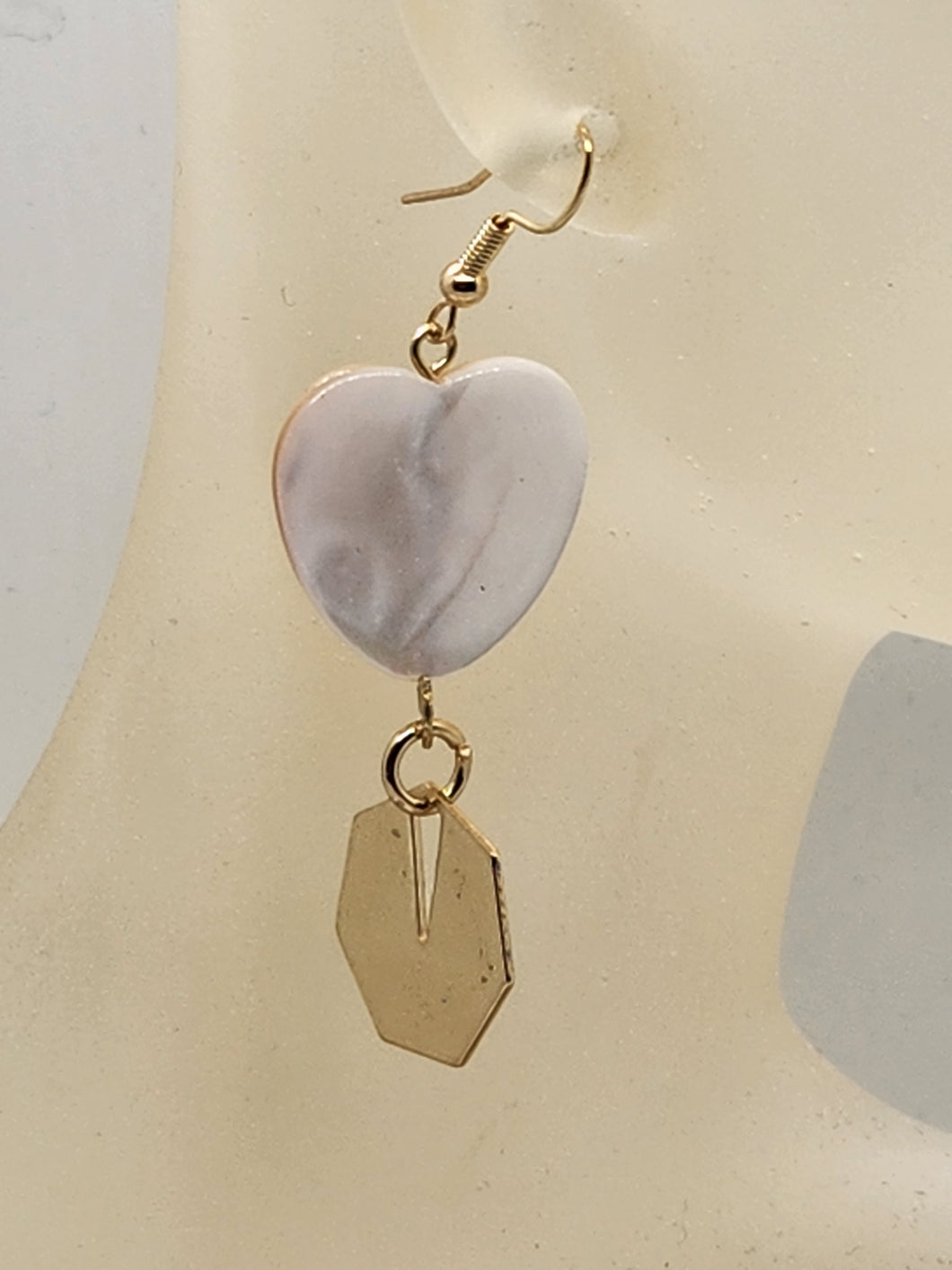 Artisan heart shell with gold tone geometric dangle earrings